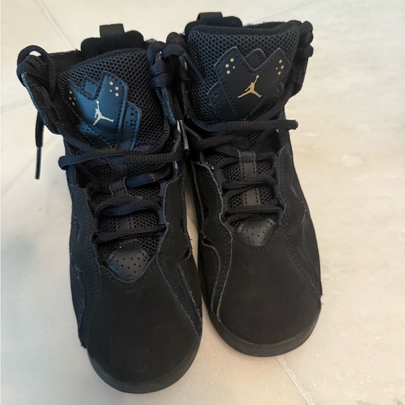 Nike Jordan s rakers. Barely used. Great condition. No odor - Picture 3 of 7